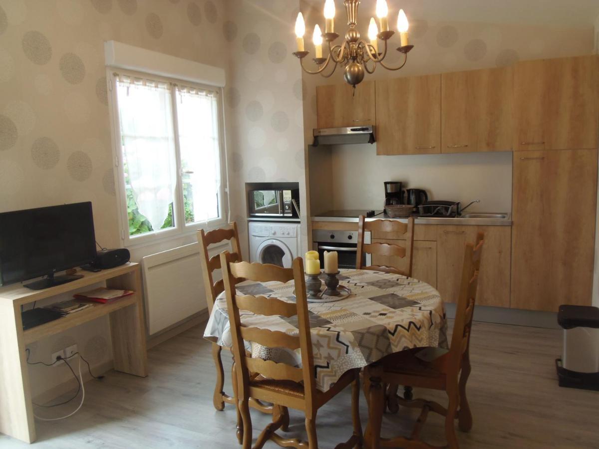 Petite Maison De Vacance Grandcamp-Maisy Exterior photo